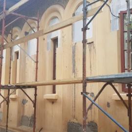 Au fost reluate lucrările de reparații la biserica parohială