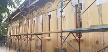 Au fost reluate lucrările de reparații la biserica parohială