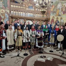 COLINDE ȘI BUCURIE ÎN PRAG DE CRĂCIUN