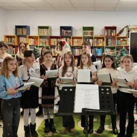 BUCURIA COLINDULUI PENTRU BĂTRÂNII REZIDENȚI LA CENTRUL ”SFÂNTA TEODORA”