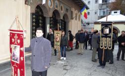 Procesiune cu moastele Sfintilor Ambrozie si Nicolae